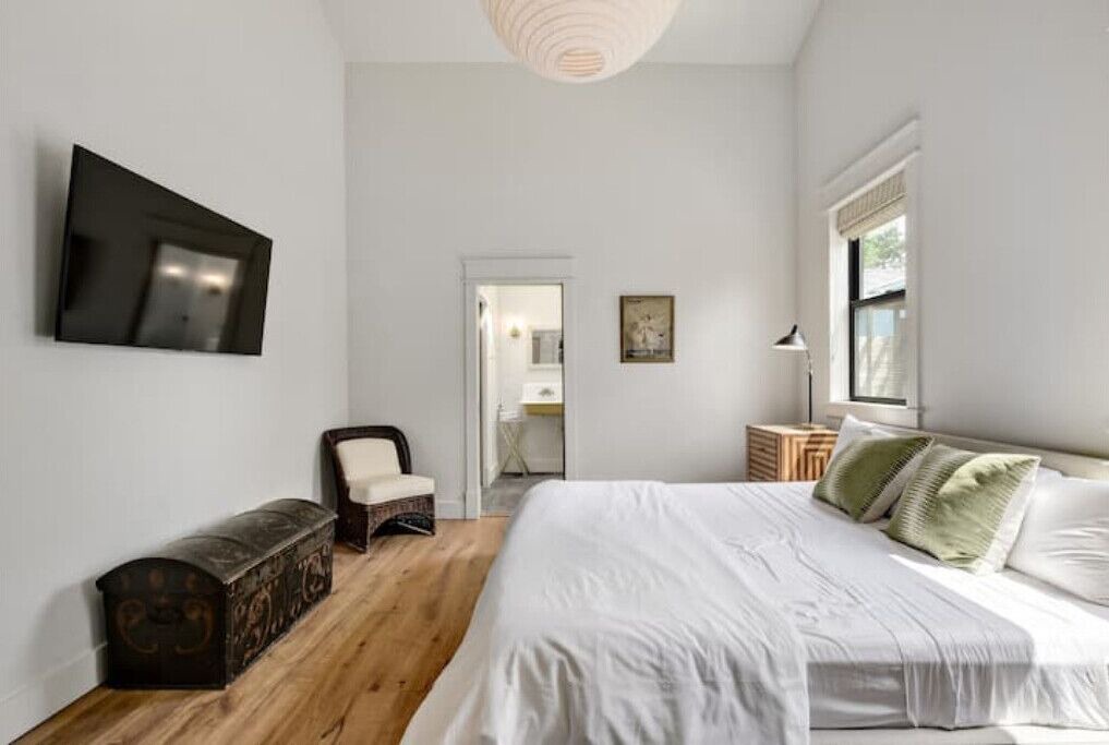 Photo of Bedroom in MLK