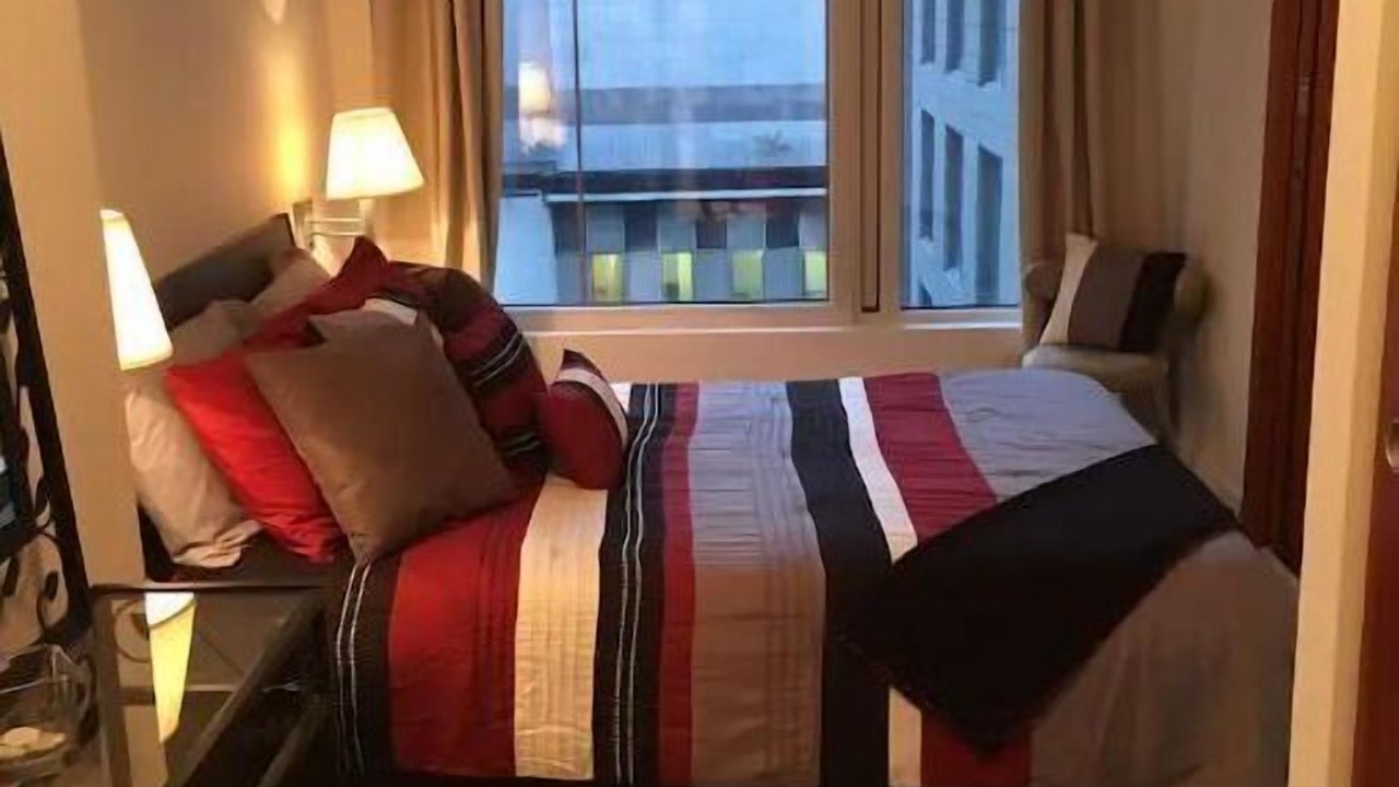 Photo of Bedroom in International District