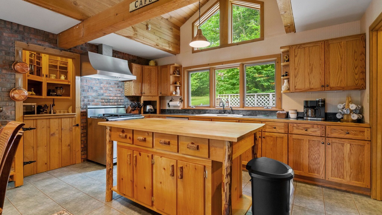 Photo of Kitchen in Town of Hope