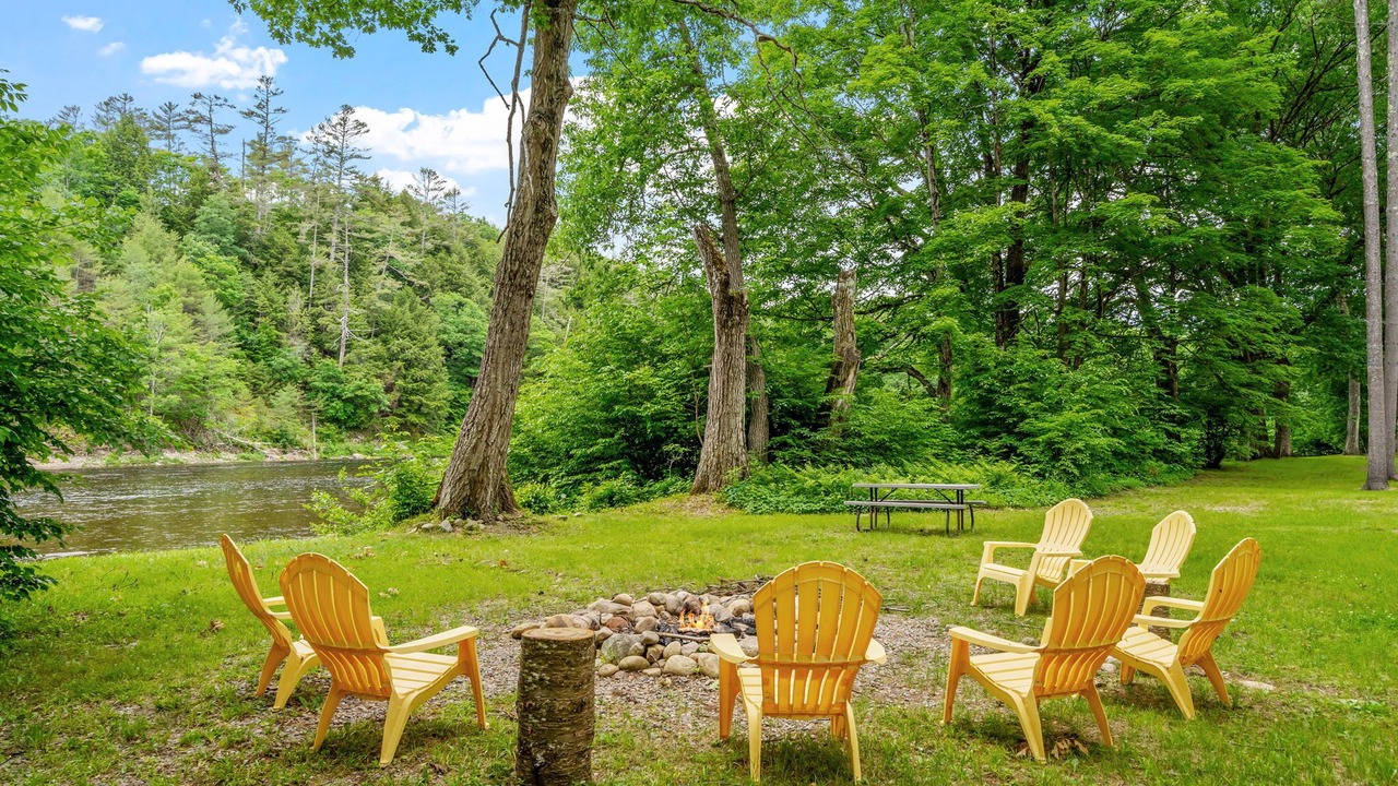 Photo of Outdoor in Town of Hope