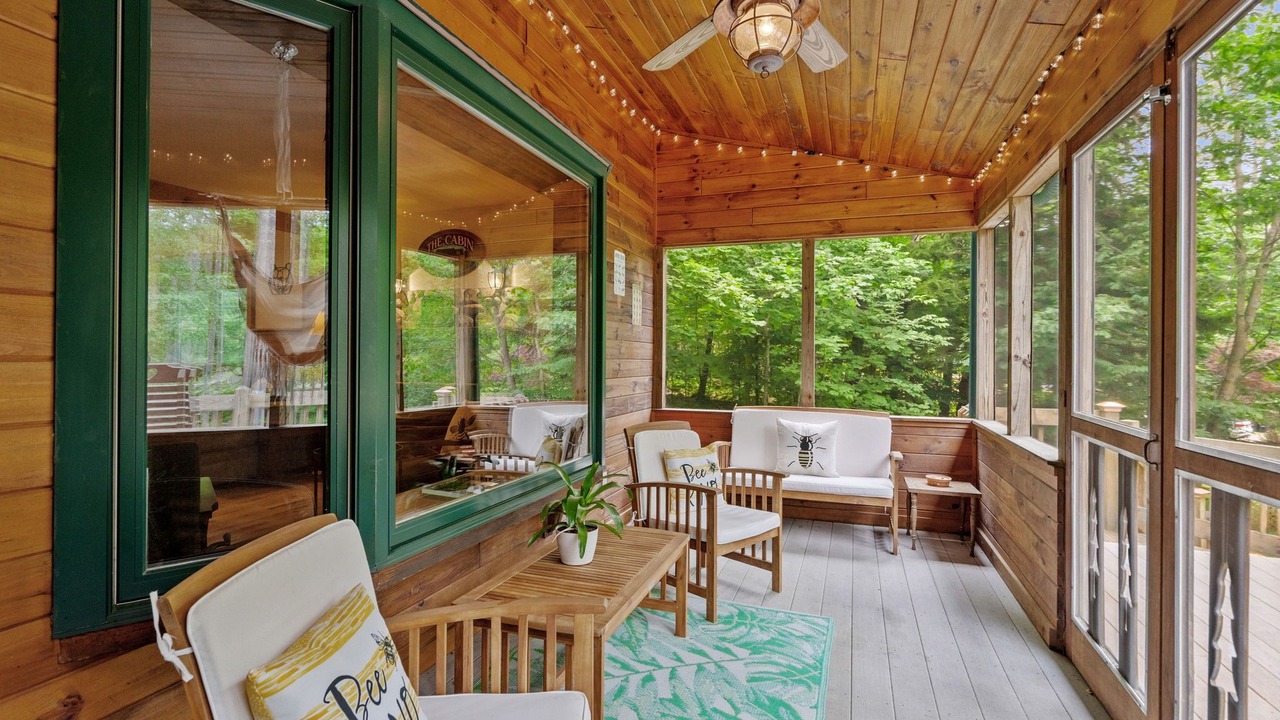 Photo of Patio Balcony in Town of Hope