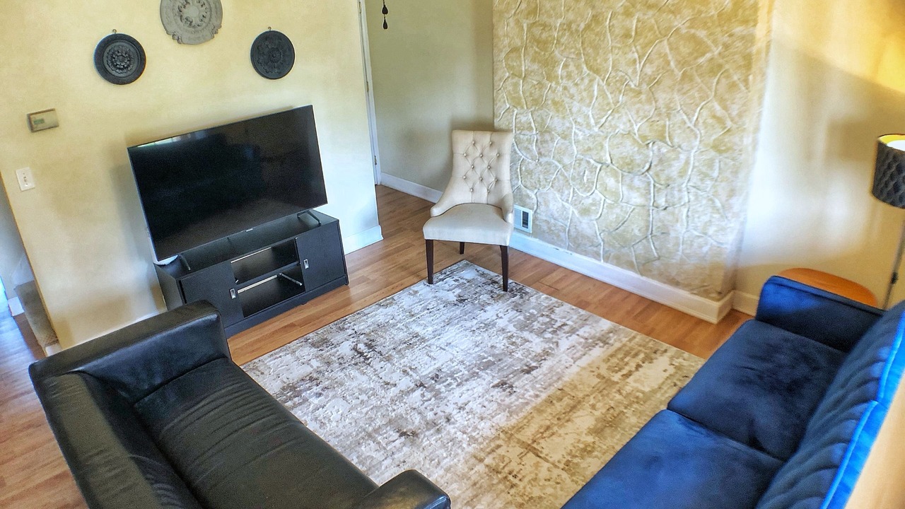Photo of Livingroom in Greenfield