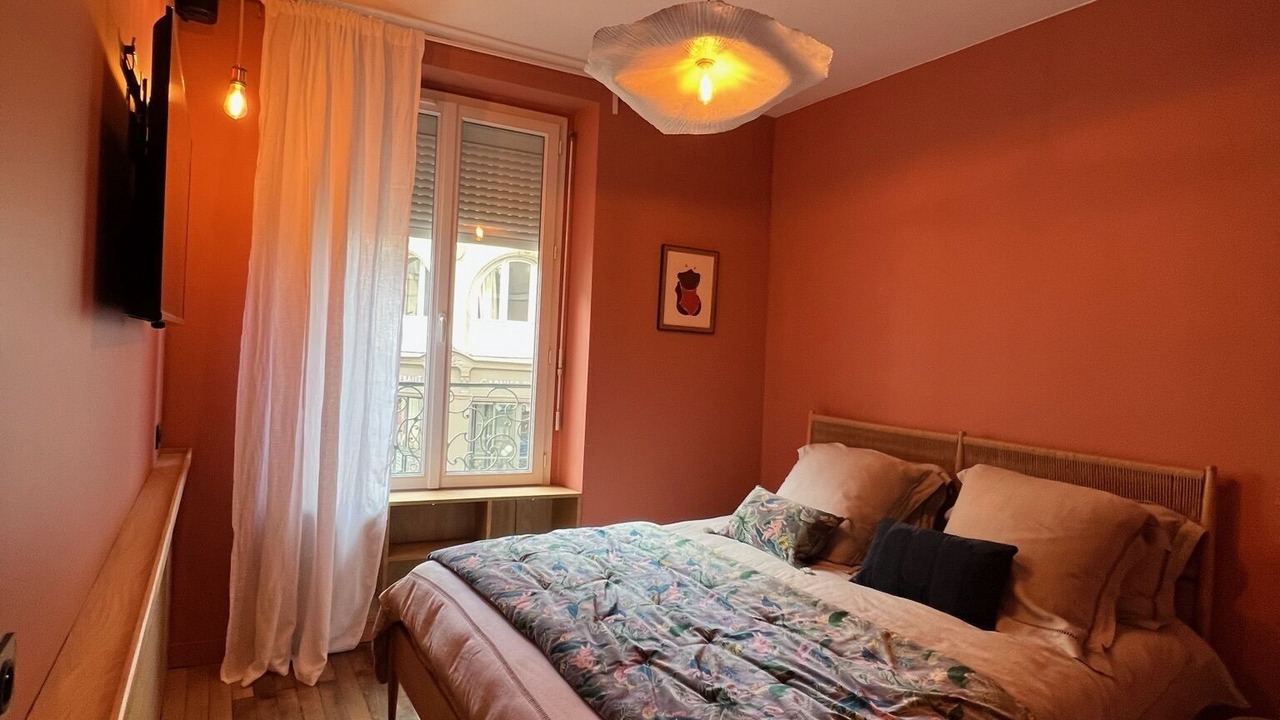 Photo of Bedroom in Downtown Angers