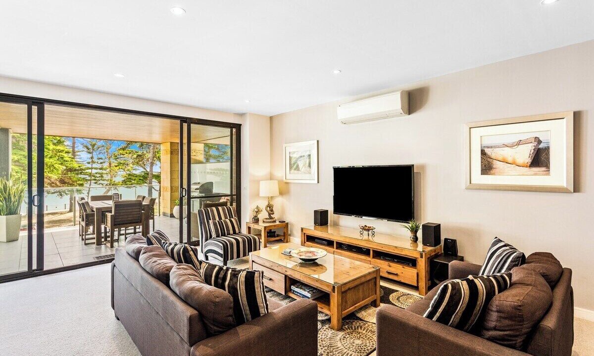 Photo of Livingroom in Cowes