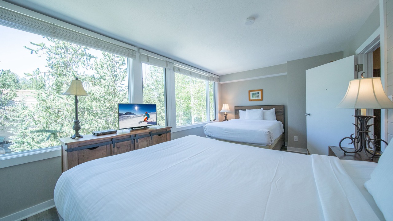 Photo of Bedroom in Lakeside Village