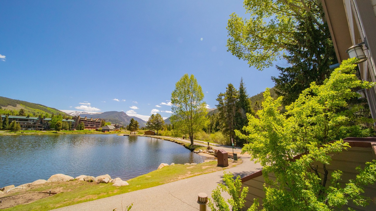 Photo of Outdoor in Lakeside Village