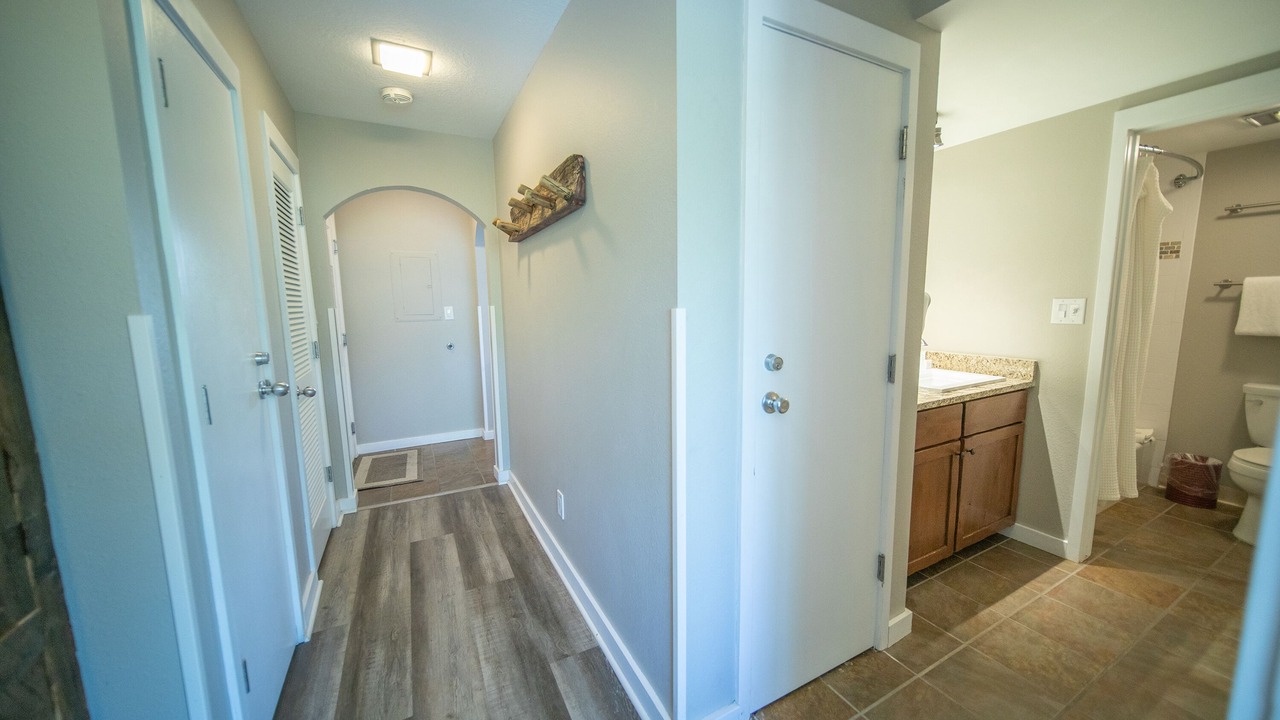 Photo of Bathroom in Lakeside Village
