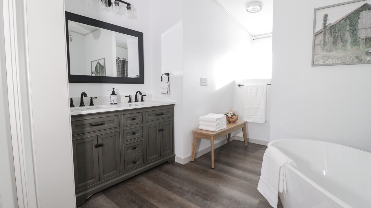 Photo of Bathroom in Keeling