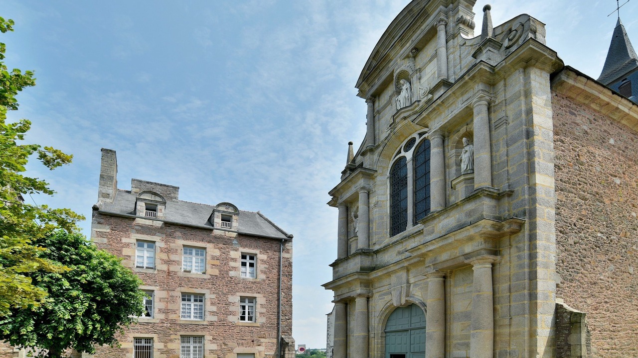 Photo of Others in Dinan