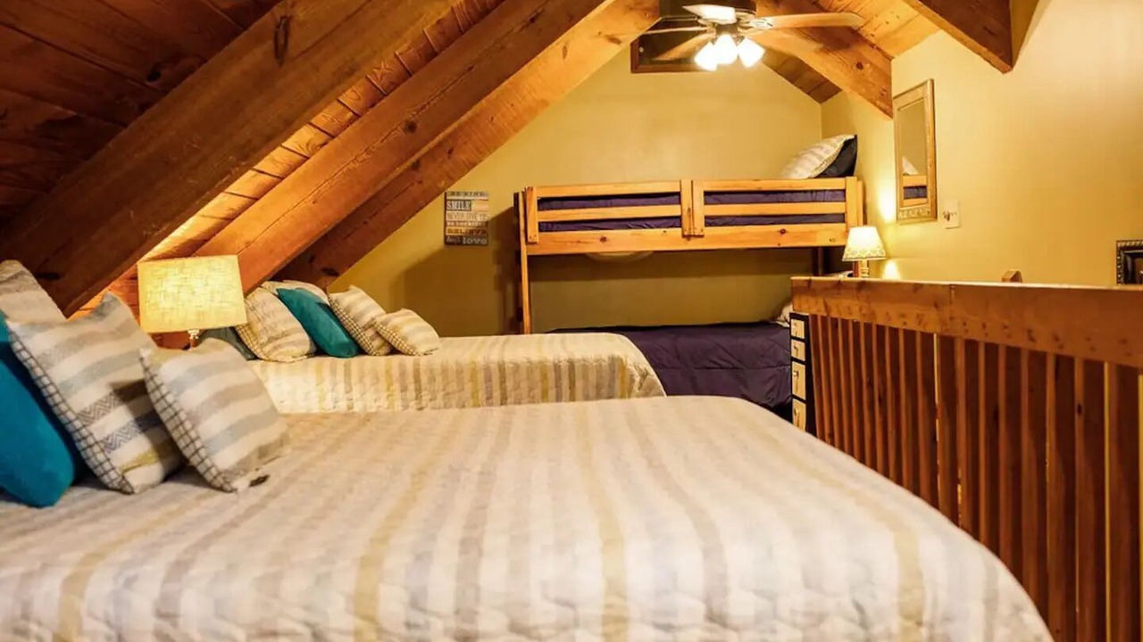 Photo of Bedroom in Cave Spring
