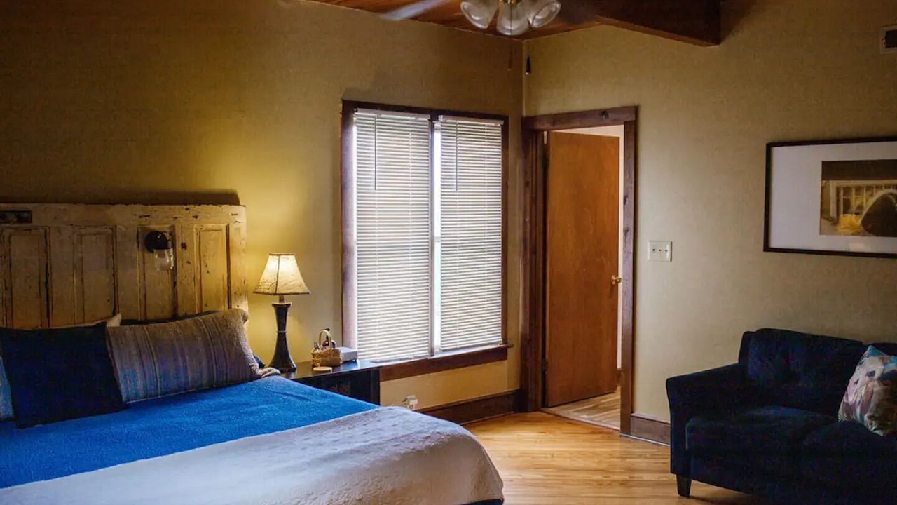 Photo of Bedroom in Cave Spring
