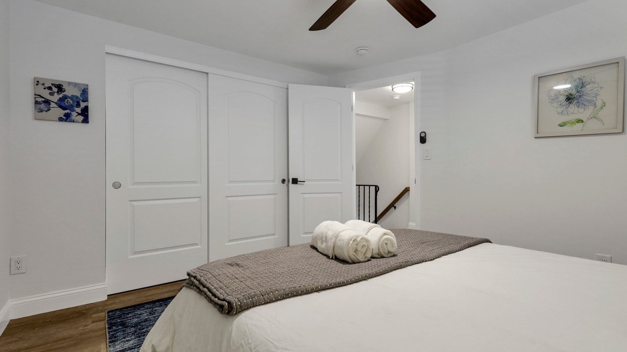 Photo of Bedroom in University District