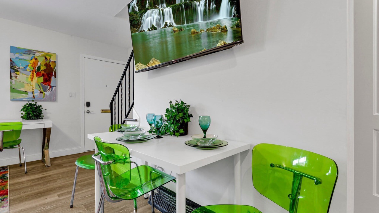 Photo of Others in University District