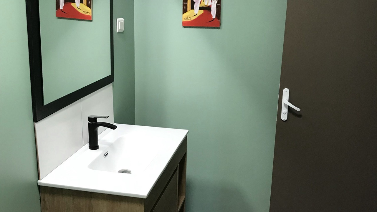 Photo of Bathroom in Laroquebrou