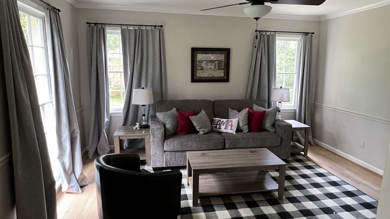 Photo of Livingroom in Tuscaloosa
