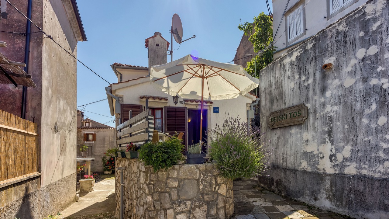 Photo of Outdoor in Beli
