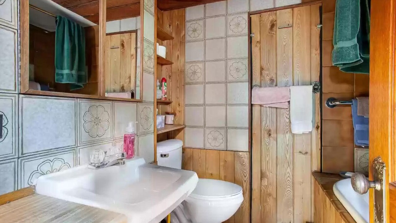 Photo of Bathroom in Park Falls