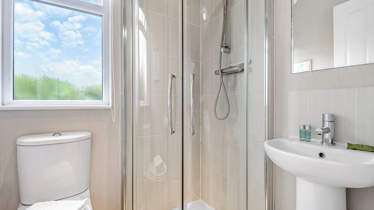 Photo of Others in Cardeston