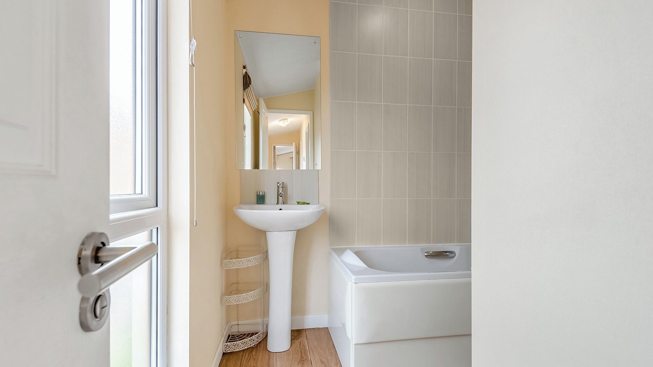 Photo of Others in Cardeston