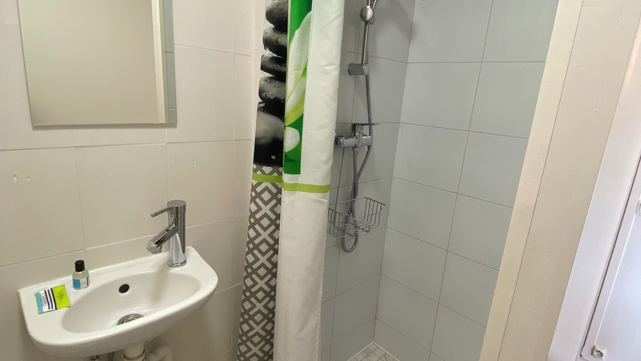 Photo of Bathroom in Downtown Le Havre