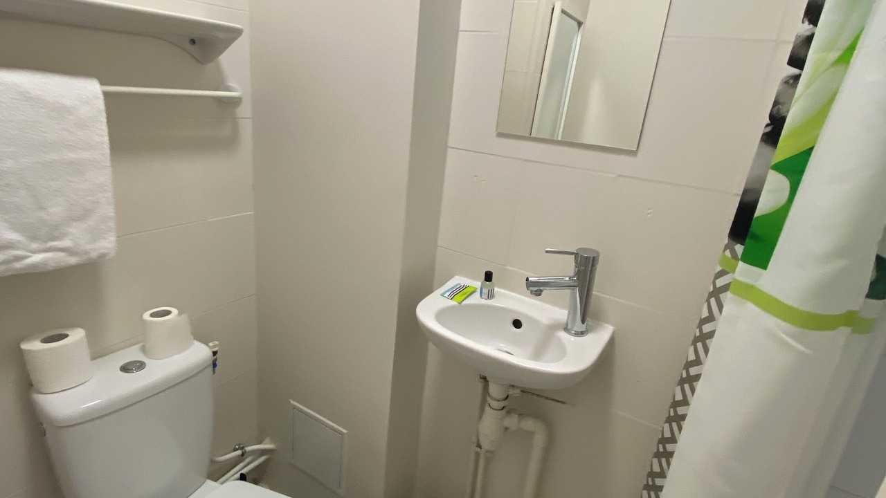 Photo of Bathroom in Downtown Le Havre