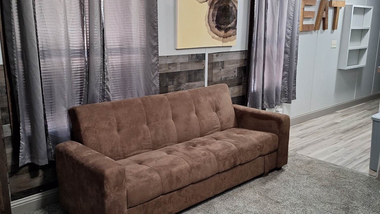 Photo of Livingroom in Thackerville