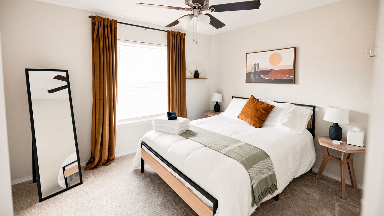 Photo of Bedroom in Northeast Heights