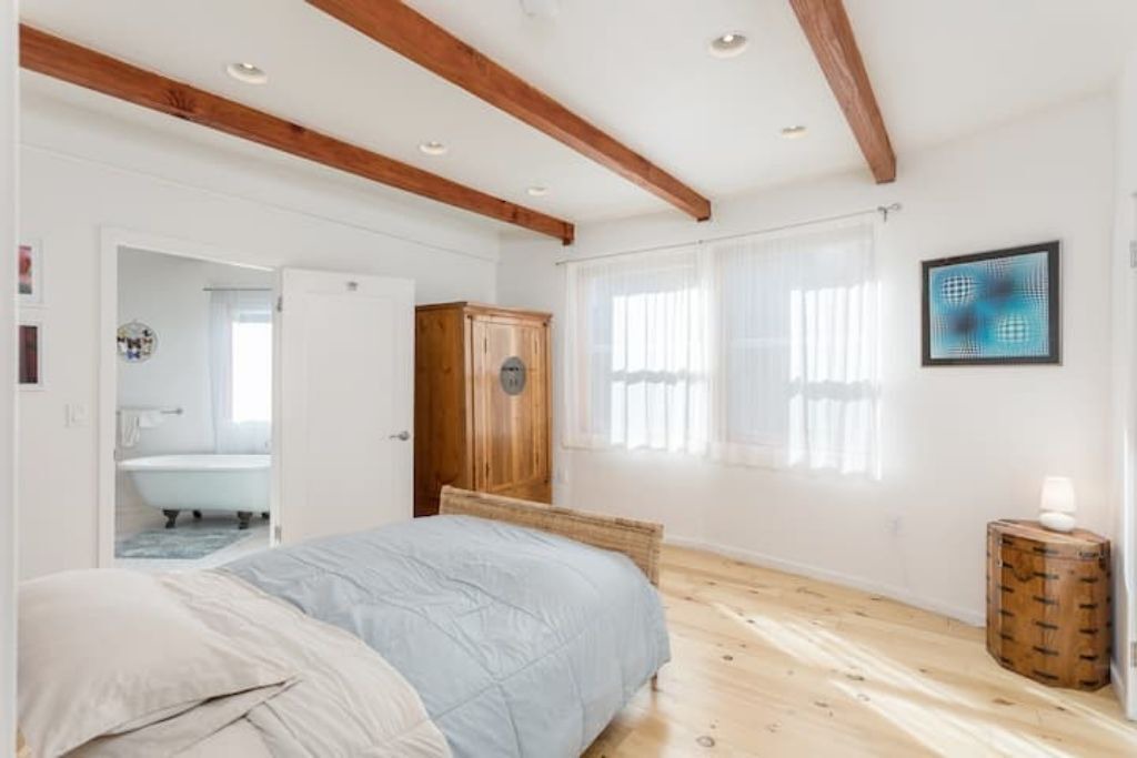 Photo of Bedroom in Alta Sierra