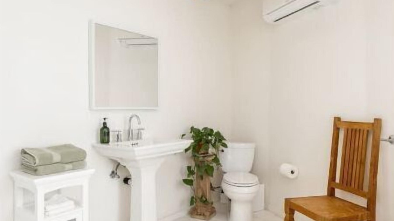 Photo of Bathroom in Alta Sierra
