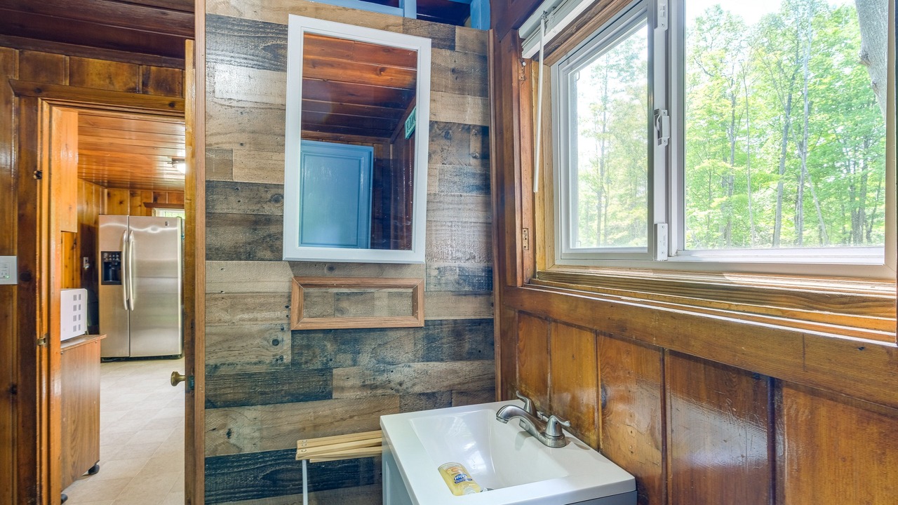 Photo of Bathroom in Herron