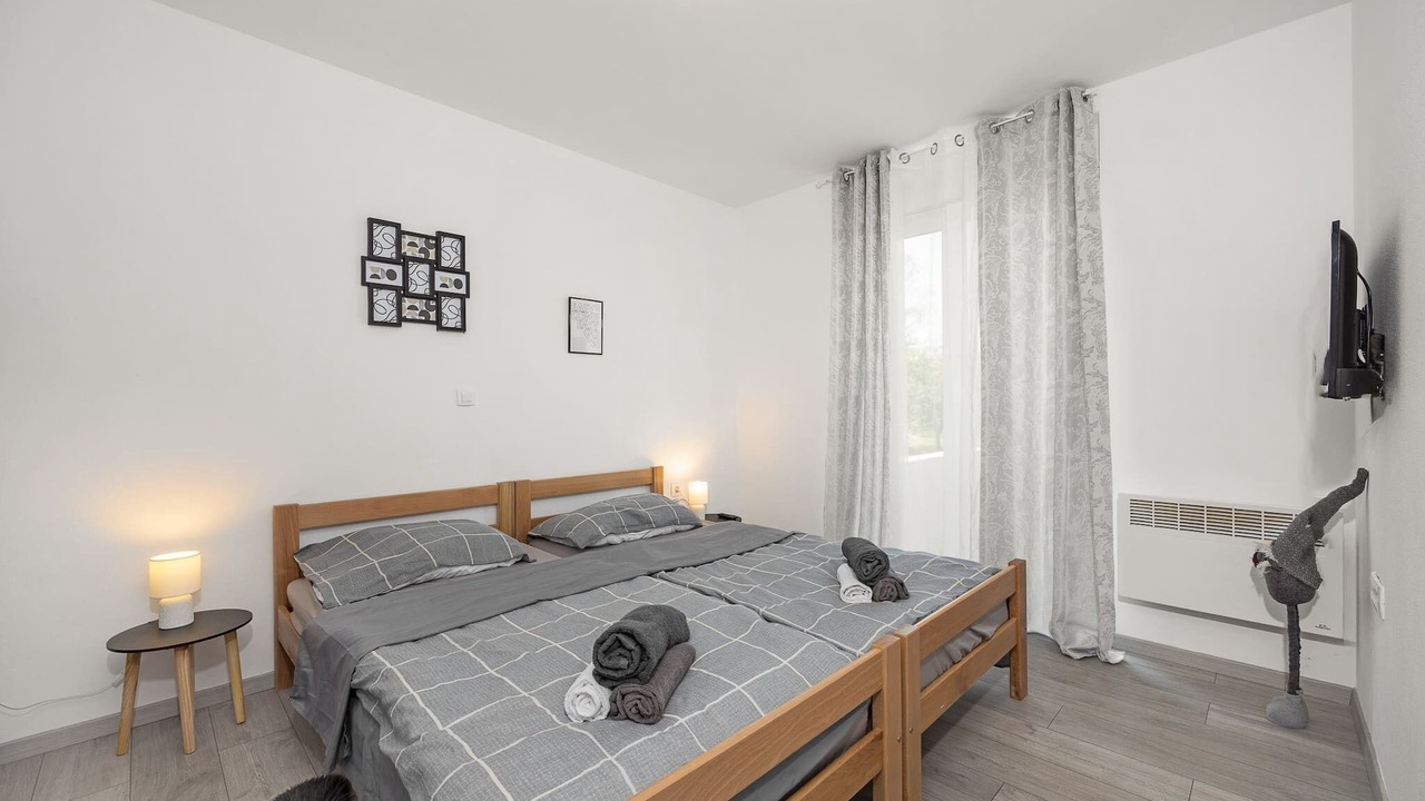 Photo of Bedroom in Baderna