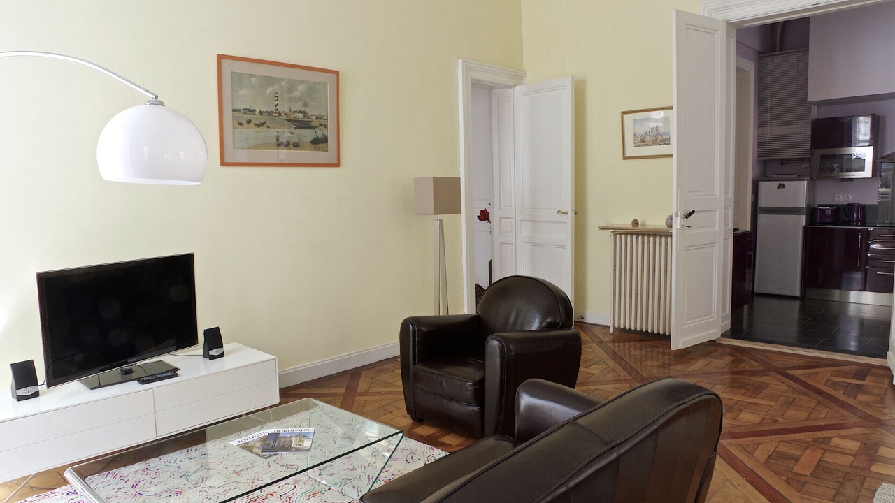 Photo of Livingroom in Hotel de Ville - Quinconces