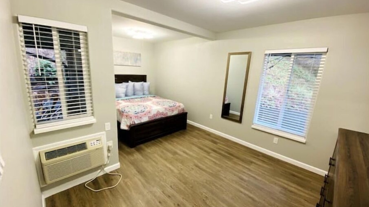 Photo of Bedroom in Klamath Falls