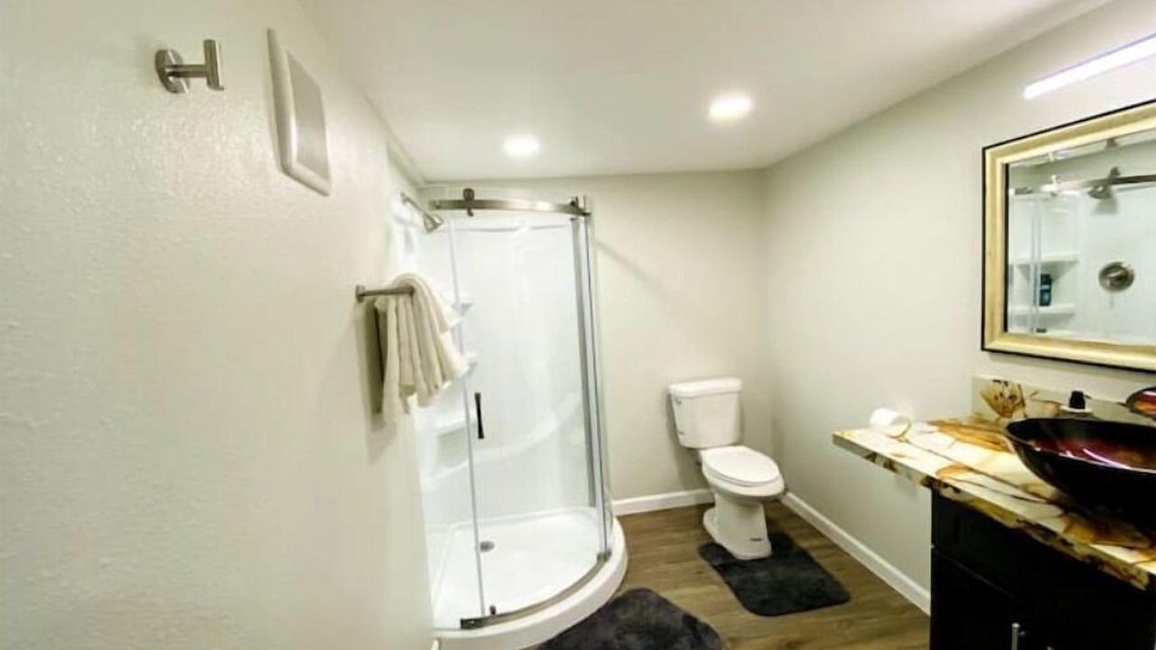 Photo of Bathroom in Klamath Falls