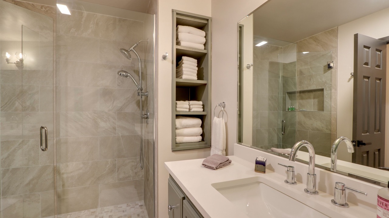 Photo of Bathroom in Hayesville