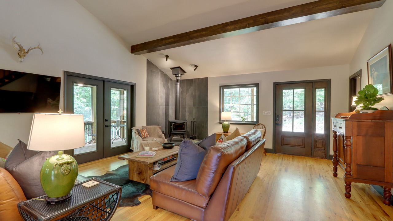 Photo of Bedroom in Hayesville