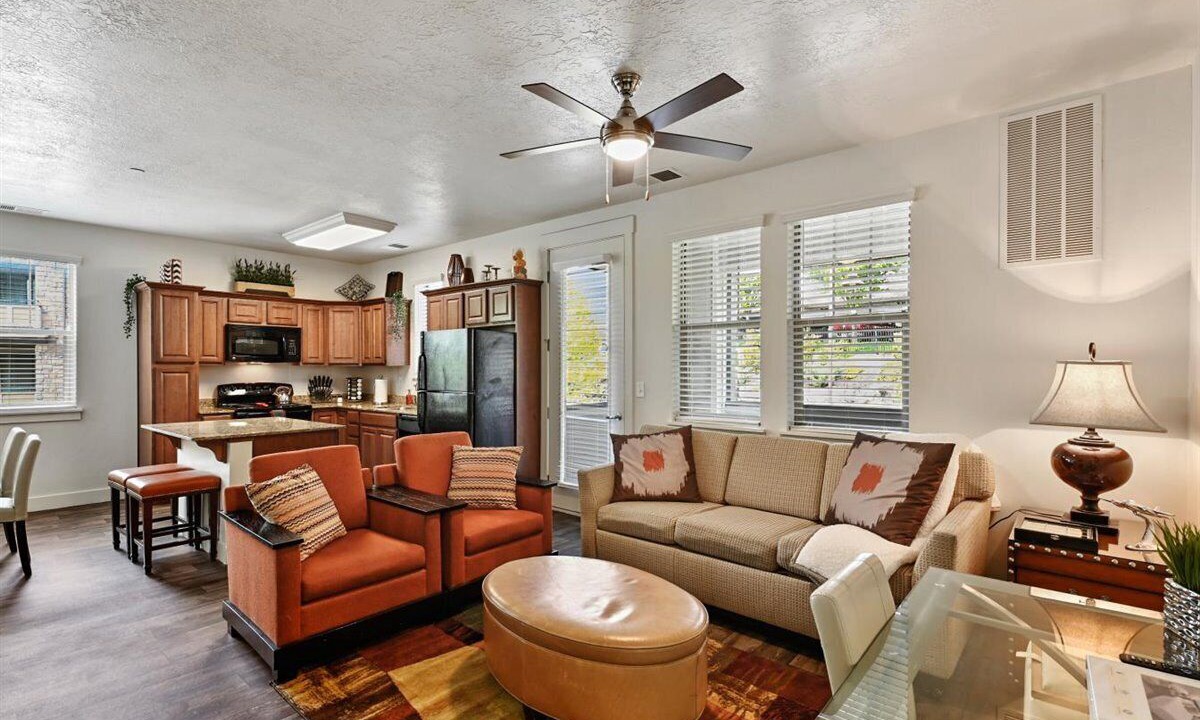 Photo of Livingroom in South Jordan