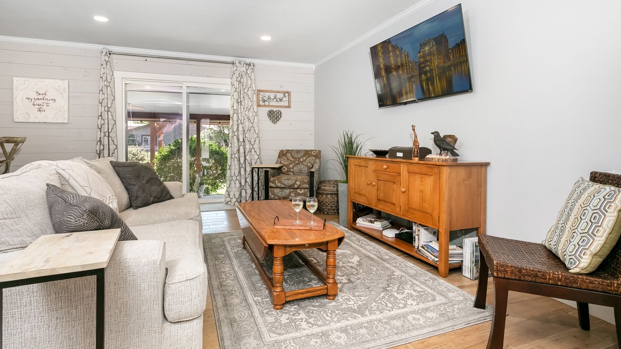 Photo of Livingroom in Fredericksburg