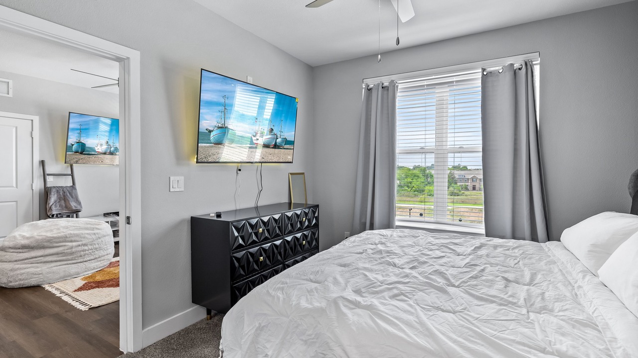 Photo of Bedroom in Lewisville