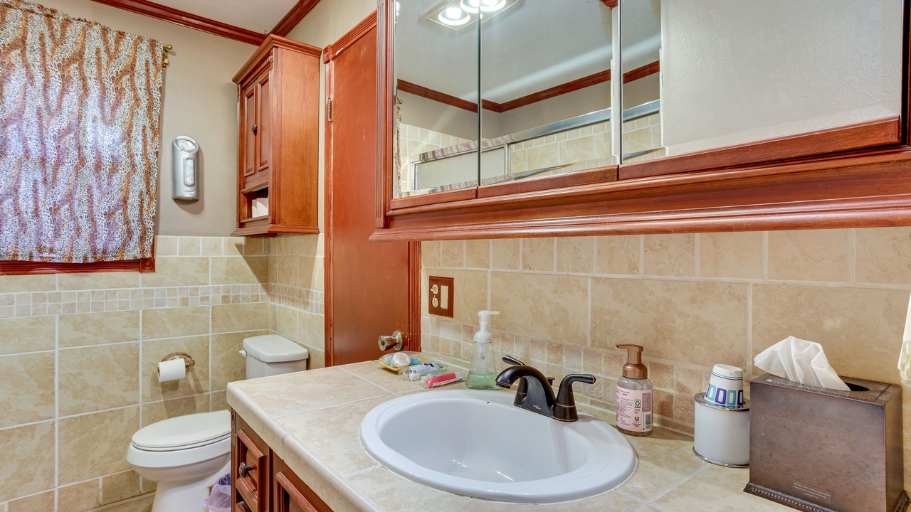 Photo of Bathroom in Lawton