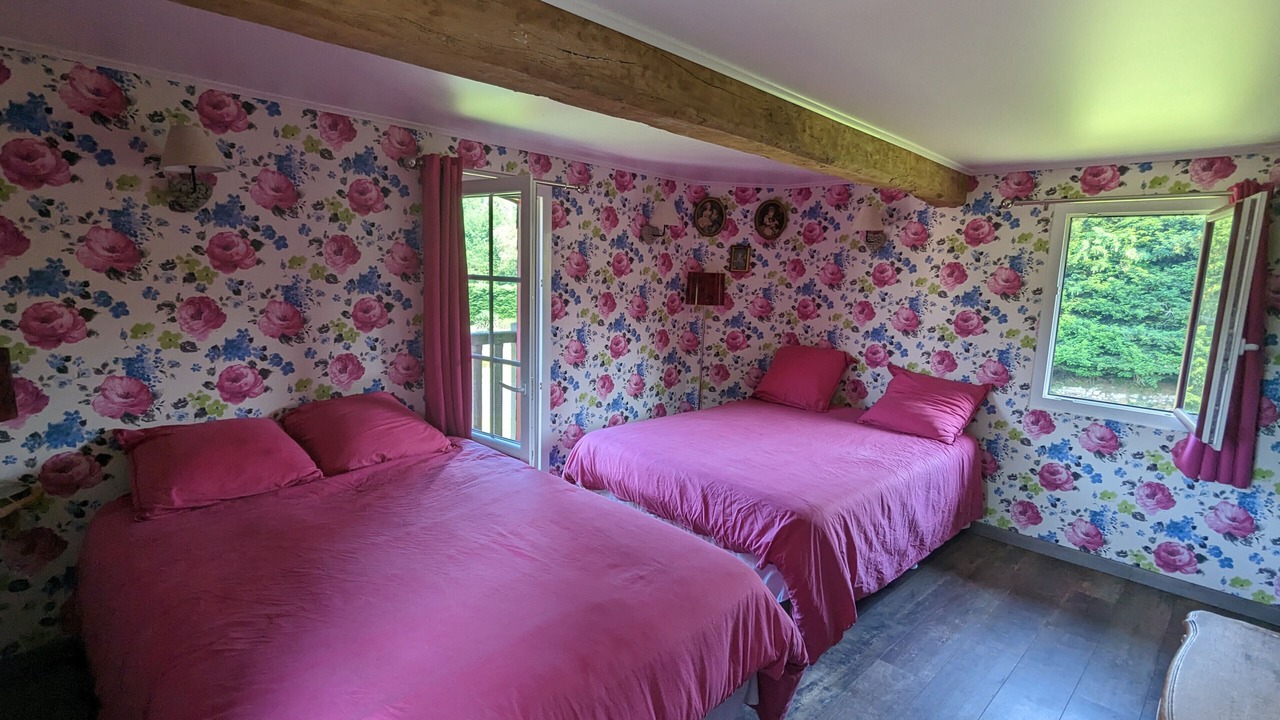 Photo of Bedroom in Genneville