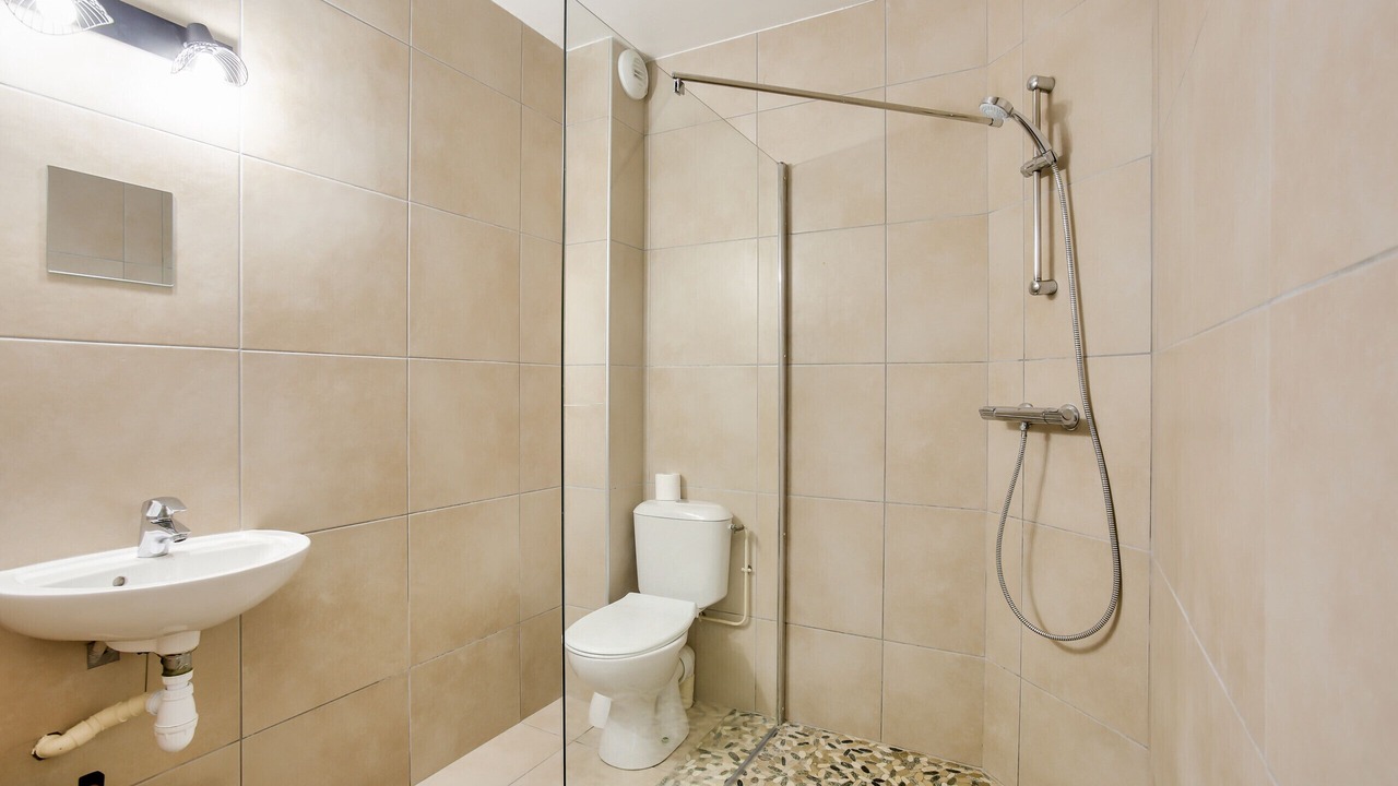 Photo of Bathroom in Saint-Lunaire