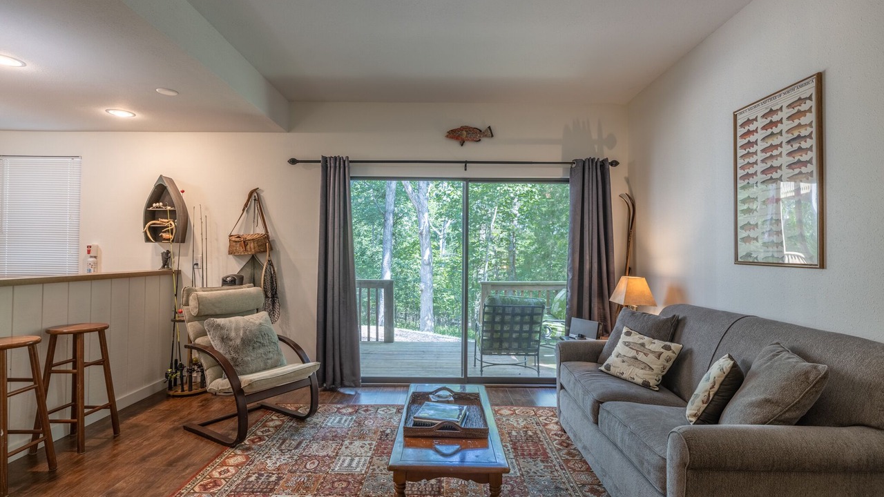 Photo of Livingroom in Innsbrook