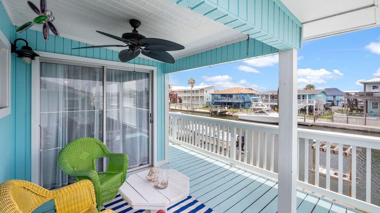 Photo of Patio Balcony in City-by-the Sea