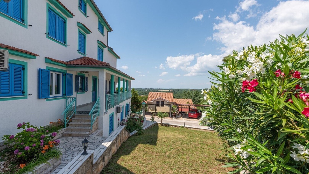 Photo of Outdoor in Mugeba