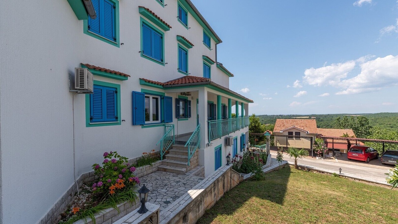 Photo of Outdoor in Mugeba