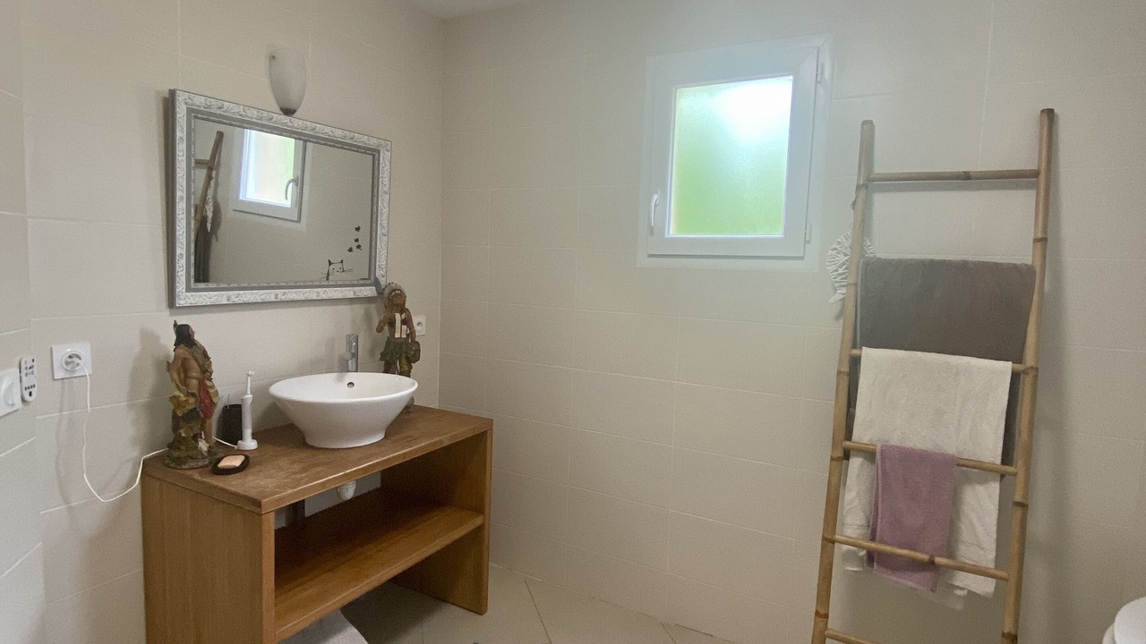 Photo of Bathroom in Paulhan