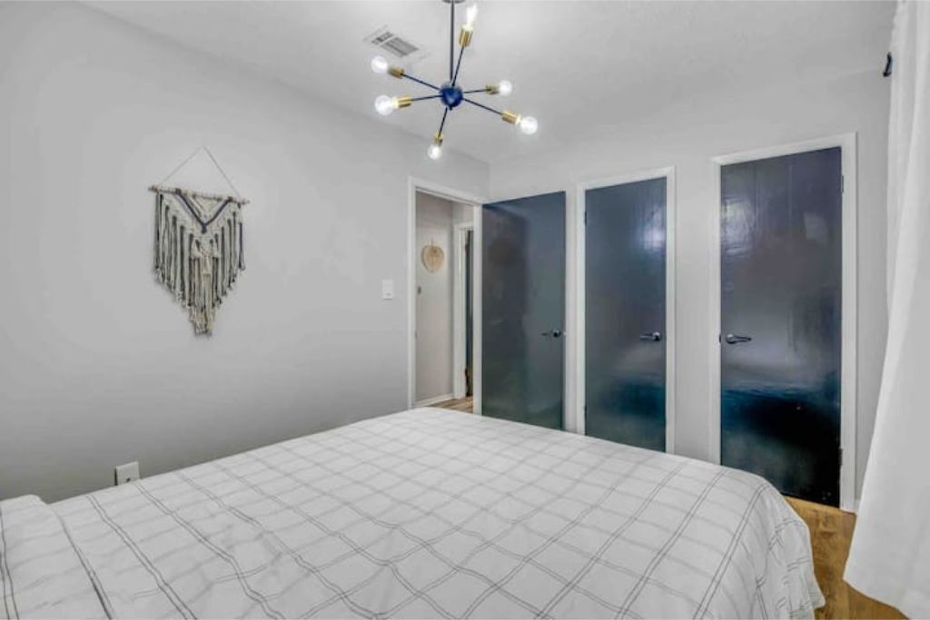 Photo of Bedroom in Pasadena