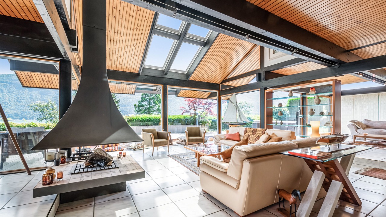 Photo of Others in Bredannaz