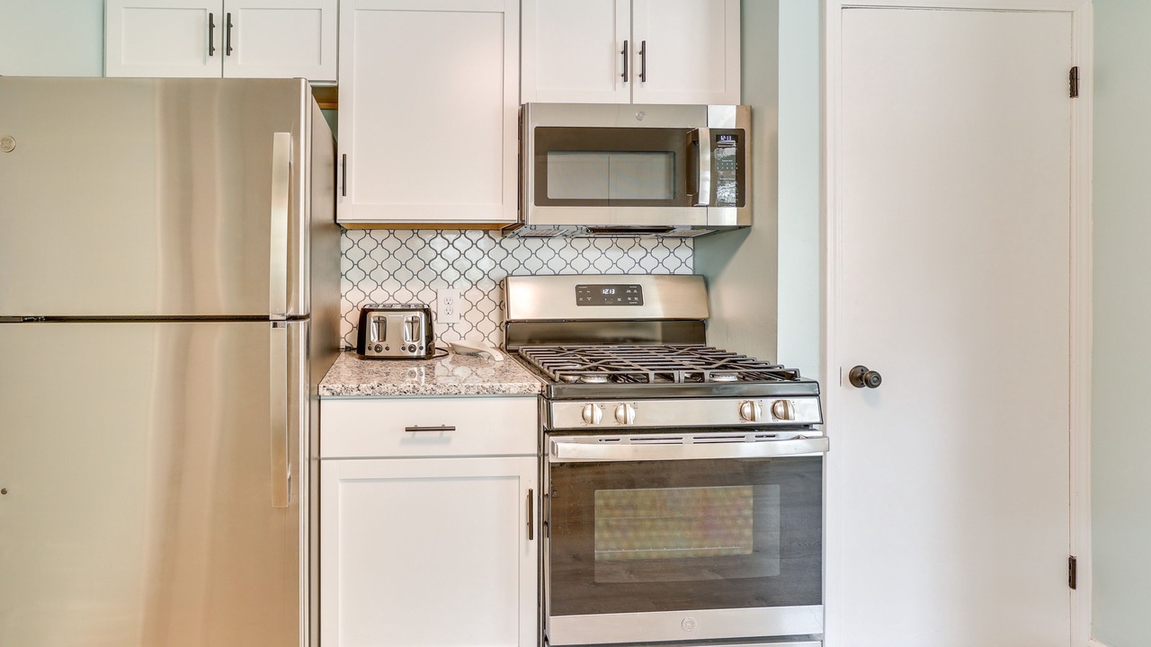 Photo of Kitchen in Gloria Glens Park